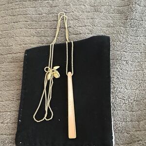 Kendra Scott elegant Rose Gold Necklace